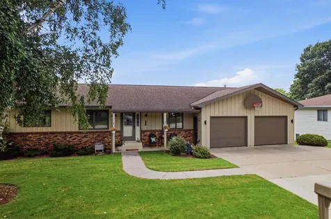 220 Country Club Drive Lewiston MN 55952