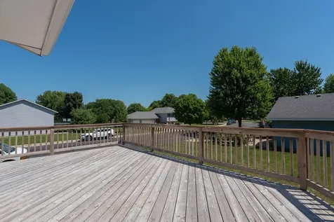 1655 Valley View Drive Mankato MN 56003
