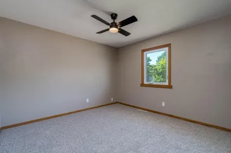 1655 Valley View Drive Mankato MN 56003