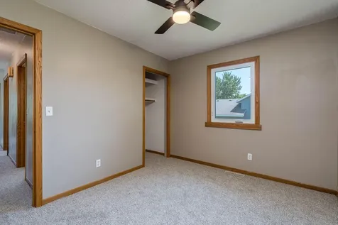 1655 Valley View Drive Mankato MN 56003