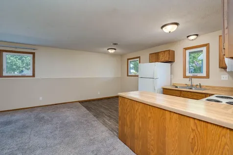 1655 Valley View Drive Mankato MN 56003