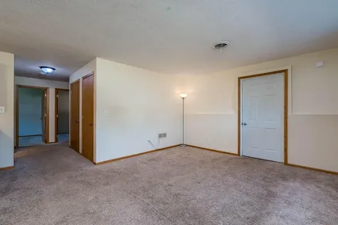 1655 Valley View Drive Mankato MN 56003