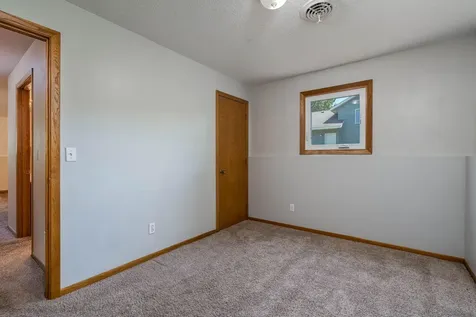 1655 Valley View Drive Mankato MN 56003
