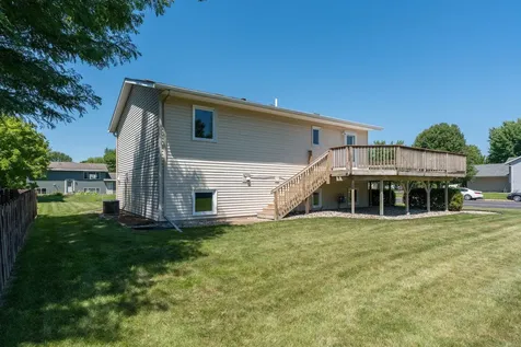 1655 Valley View Drive Mankato MN 56003