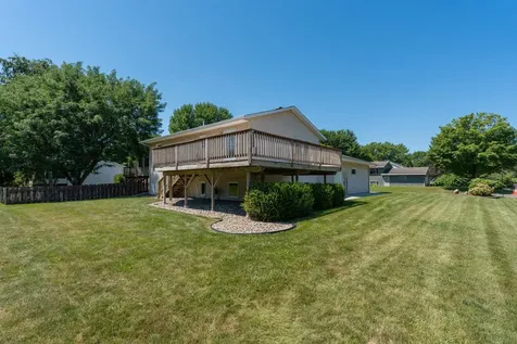 1655 Valley View Drive Mankato MN 56003