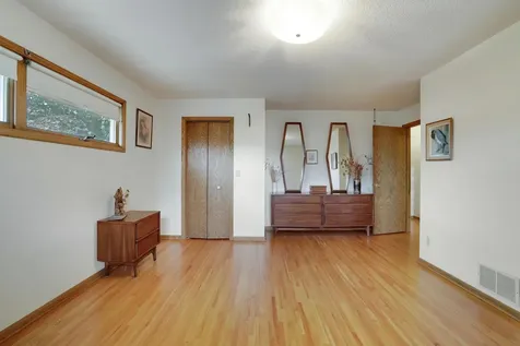 1826 Alameda Street Roseville MN 55113