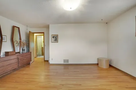 1826 Alameda Street Roseville MN 55113