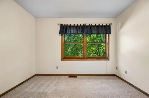 6306 Crackleberry Trail Woodbury MN 55129