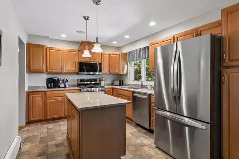2006 River Hills Drive Burnsville MN 55337