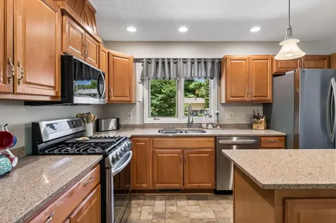 2006 River Hills Drive Burnsville MN 55337