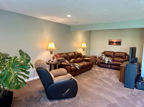 5076 151st Street W Apple Valley MN 55124