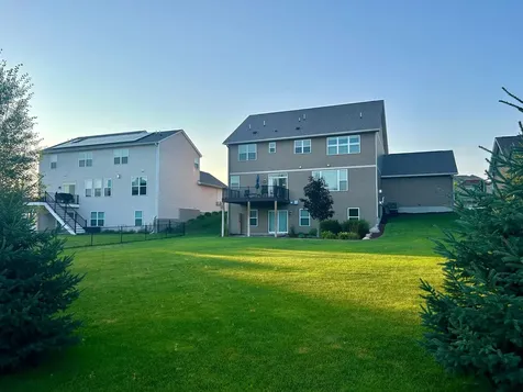 5076 151st Street W Apple Valley MN 55124