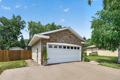 1415 Sycamore Lane N Plymouth MN 55441