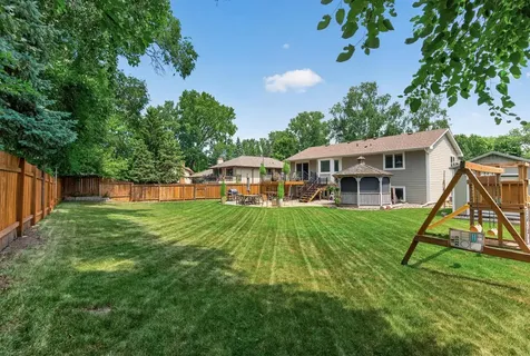 1415 Sycamore Lane N Plymouth MN 55441