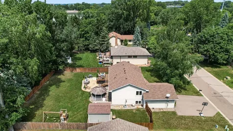 1415 Sycamore Lane N Plymouth MN 55441