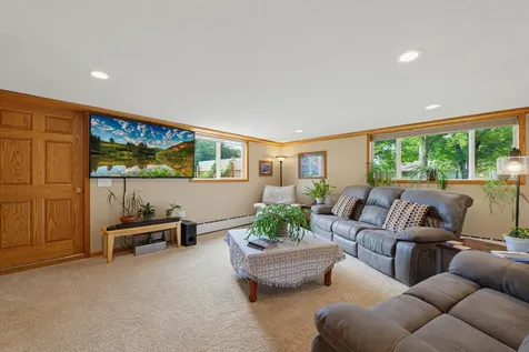 870 Hanson Drive SW Hutchinson MN 55350