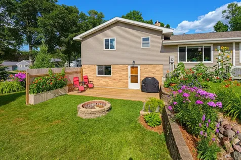 870 Hanson Drive SW Hutchinson MN 55350