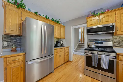 870 Hanson Drive SW Hutchinson MN 55350
