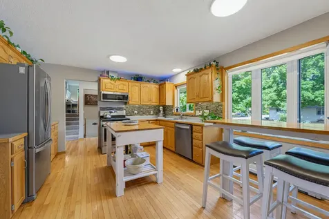 870 Hanson Drive SW Hutchinson MN 55350