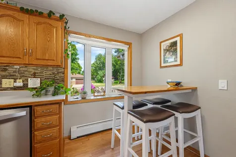 870 Hanson Drive SW Hutchinson MN 55350