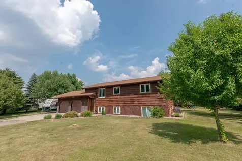 512 Pinetree Drive Perham MN 56573