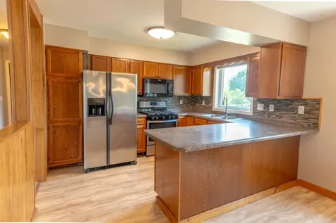 512 Pinetree Drive Perham MN 56573