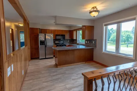 512 Pinetree Drive Perham MN 56573