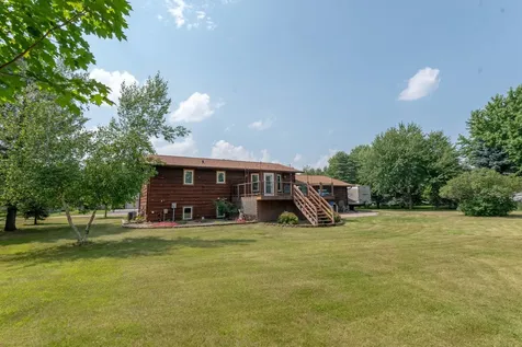 512 Pinetree Drive Perham MN 56573