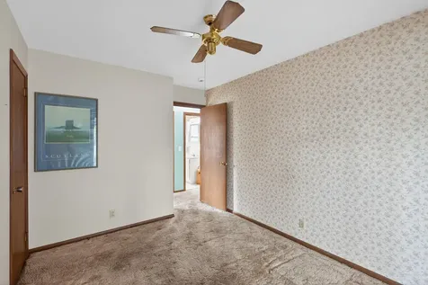 10475 6th Street NE Blaine MN 55434