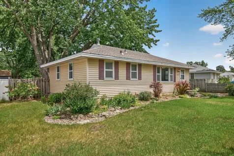 10475 6th Street NE Blaine MN 55434