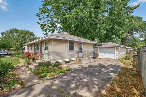 10475 6th Street NE Blaine MN 55434