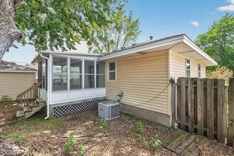 10475 6th Street NE Blaine MN 55434