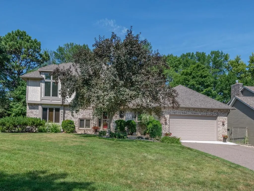 8401 Passfield Turn Maple Grove MN 55311