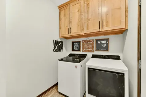 562 15th Avenue NE Byron MN 55920