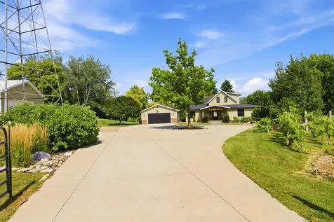 396 Maple Lane SE New Prague MN 56071