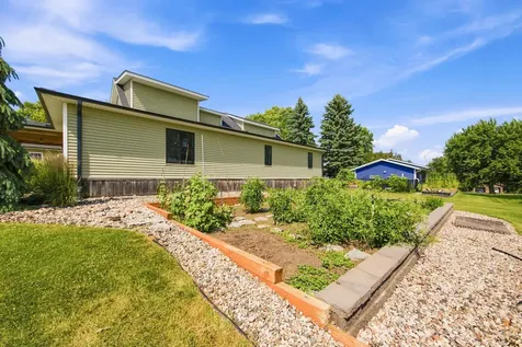 396 Maple Lane SE New Prague MN 56071