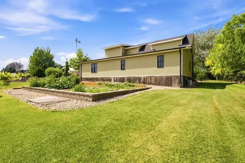 396 Maple Lane SE New Prague MN 56071