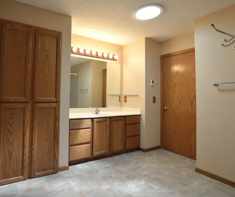 7119 48th Street N Oakdale MN 55128