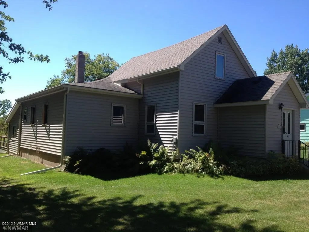 33 Carlson Avenue NW Blackduck MN 56630
