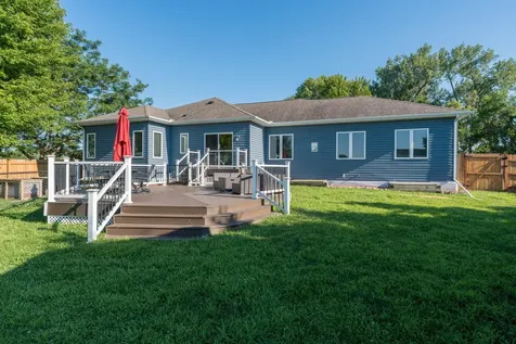 301 7th Street NW New Richland MN 56072
