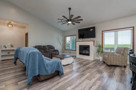 301 7th Street NW New Richland MN 56072