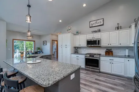 301 7th Street NW New Richland MN 56072