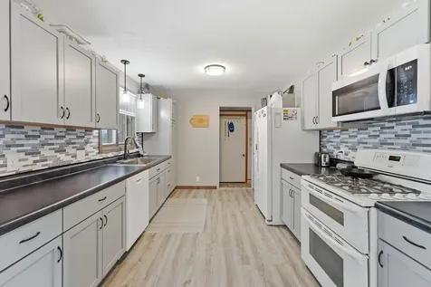 231 Excelsior Avenue S Annandale MN 55302