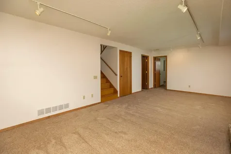 2124 Washington Lane SW Rochester MN 55902
