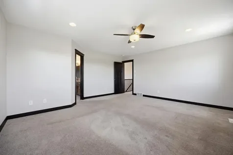 2736 70th Avenue S Fargo ND 58104