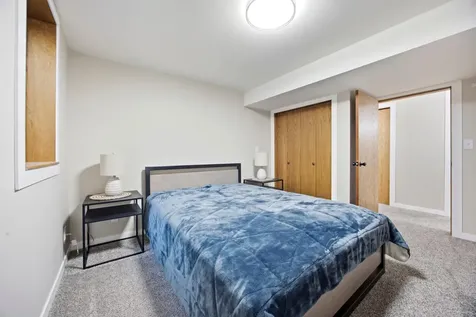 42 36th Avenue N Fargo ND 58102