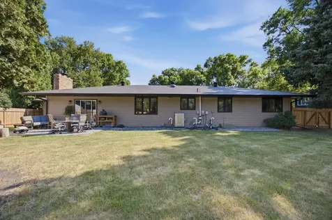 42 36th Avenue N Fargo ND 58102