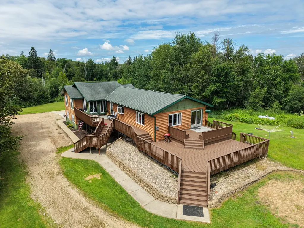 13188 308th Street Sebeka MN 56477