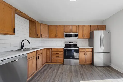 1641 Pleasant View Drive North Mankato MN 56003