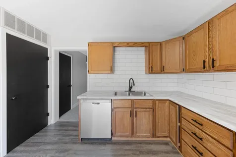 1641 Pleasant View Drive North Mankato MN 56003
